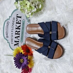 Flex Italian shoemaker 10M blue sandles